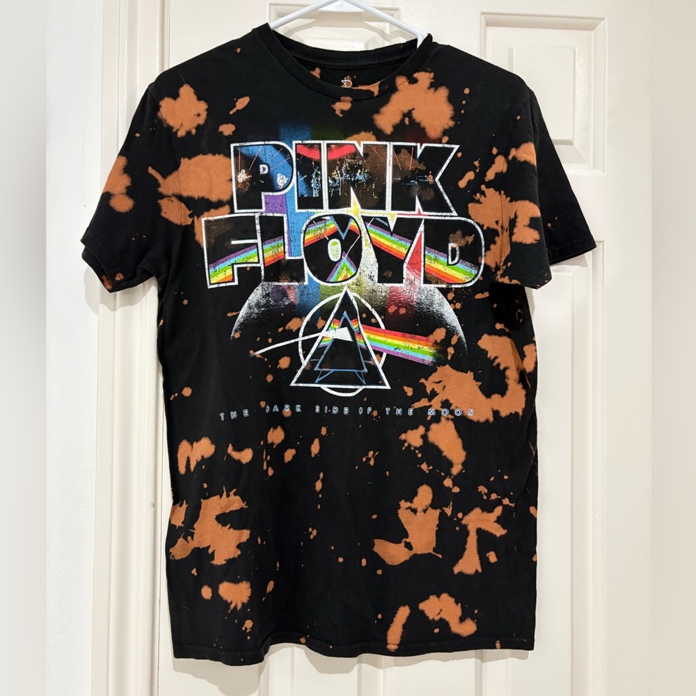 Pink Floyd Black Short Sleeve Tee with Orange Bleach Tie-Dye size medium